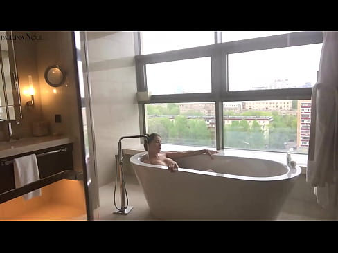 ❤️ En fantastisk babe som lidenskapelig rykker av seg fitta på badet ❤  Sex ved no.light2cloud.top ❌️