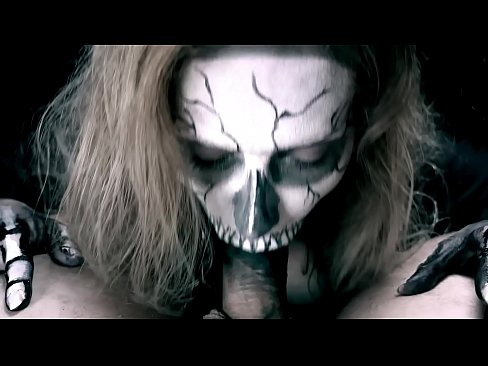 ❤️ Demon jente suger kuk med sin svarte munn og svelger cum. ❤  Sex ved no.light2cloud.top ❌️